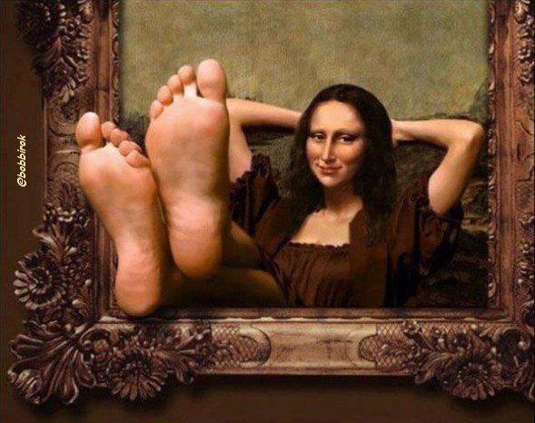 poetreats's tweet photo. Oh Leonardo! Don't you think my feet look too big in your portraits?Nevermore!
 #ThxRT “@bobbirok: weekend mode : on http://t.co/hEO1INmtMg”