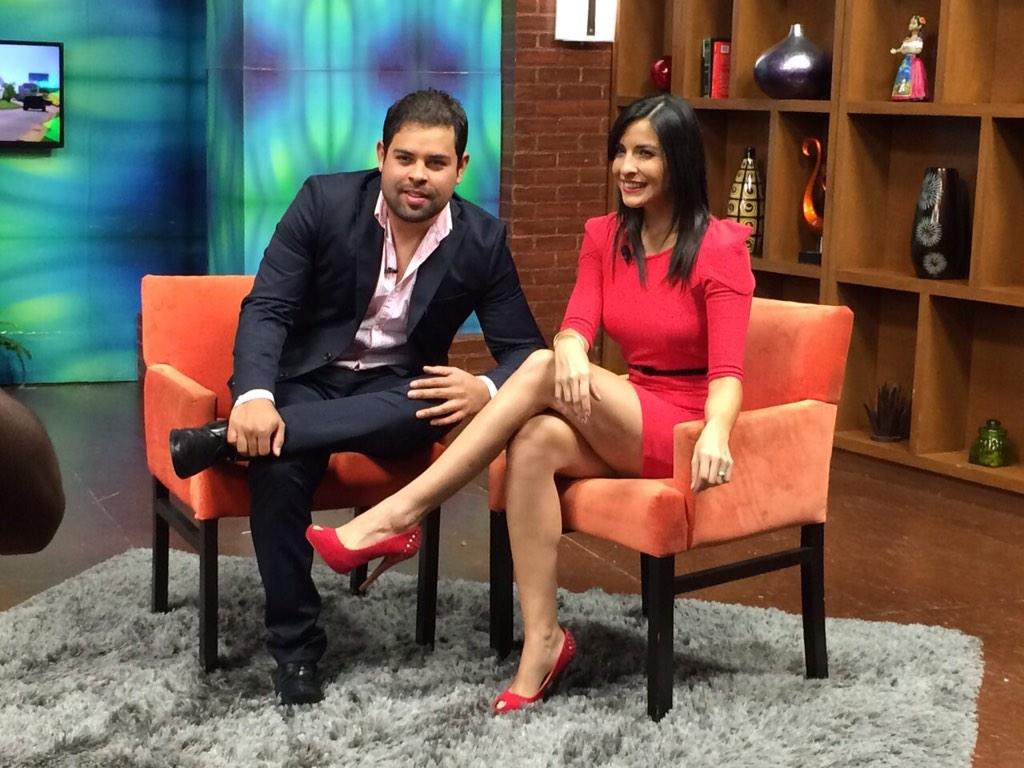 FSiente's tweet image. Entrevista tv azteca