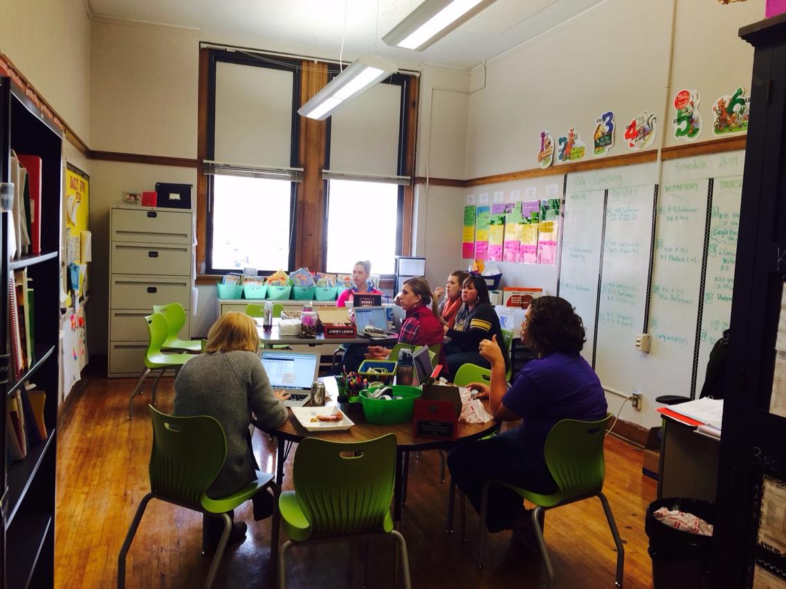 snzillig's tweet photo. #teachersteachingteachers http://t.co/KE1aWpRRgD