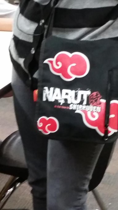 Plus the NARUTO BAG!!! HELL NAW YO IN HIGHSCHOOL!!!! http://t.co/aE4Iq3OG1T<a href="/tag/realboxinggame"class="tags"><span>#realboxinggame</span></a>