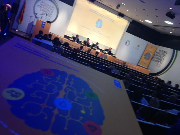 UN_Montenegro's tweet image. @TomicaPaovic of @UNDP_Montenegro opens high level presentation of national #HDR in #Montenegro on #RCSD2014