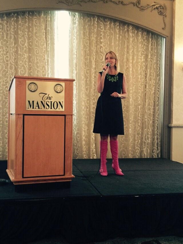 ckrusch's tweet image. @LynnBardowski kicking off with Twitter tips at #SmallBizBootCamp