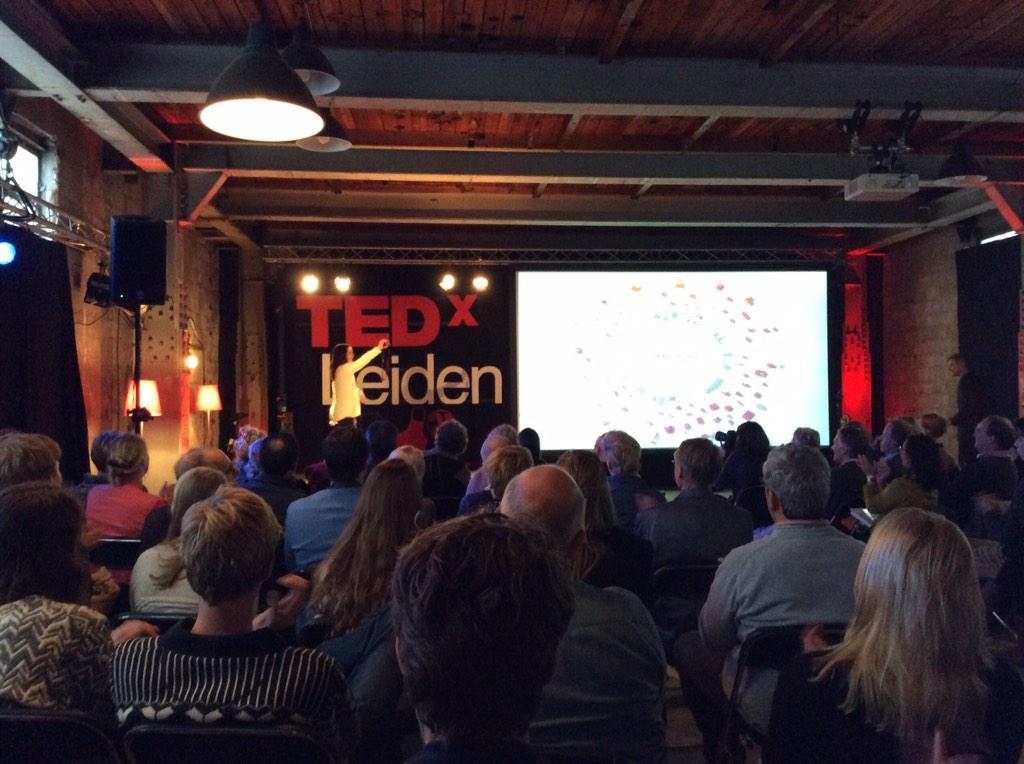 <a href="/jiamijongejan/">Jiami</a> at <a href="/TEDxLeiden/">TEDxLeiden</a> - sharing about #blogging and #vlogging ...15 years old &amp; thousands of followers
