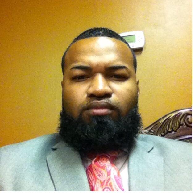 RandyWalkerJr1's tweet photo. Thursday Night before I preached! http://t.co/AkGE5k5AfI