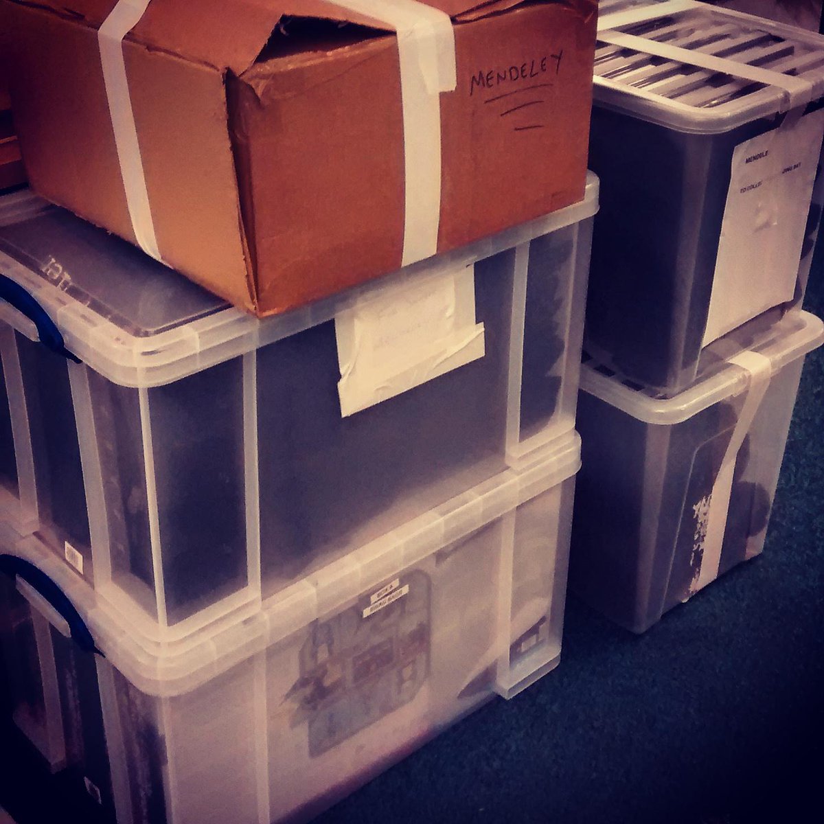 mendeley_com's tweet photo. Packing #swag for #UnituHack @OfficialUnitu http://t.co/teJ5F1BTsf