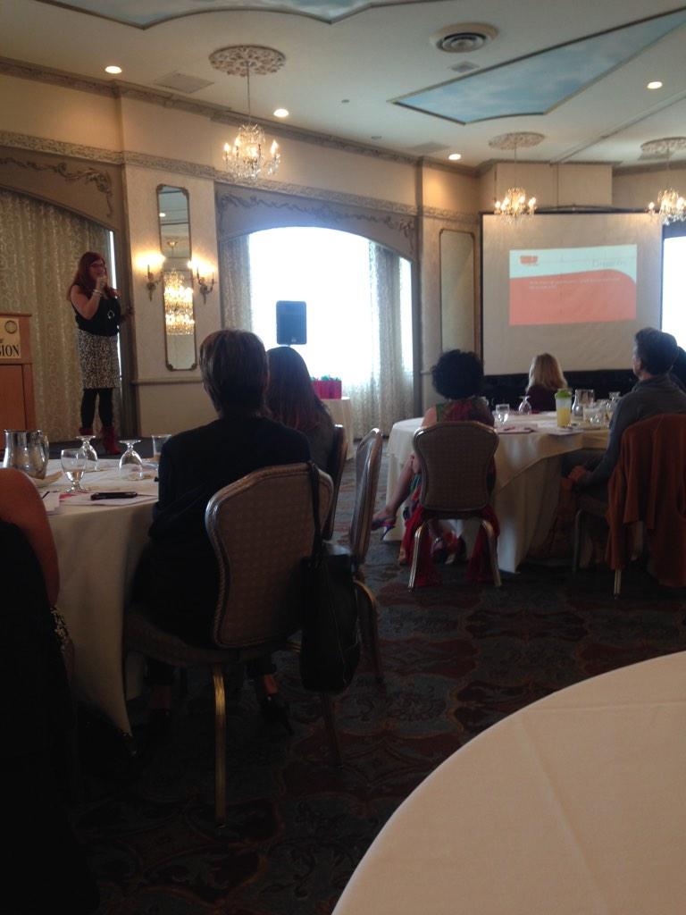 Tia_Johnson_'s tweet image. Lovin&apos; the knowledge from .@LisaBien  #SmallBizBootCamp