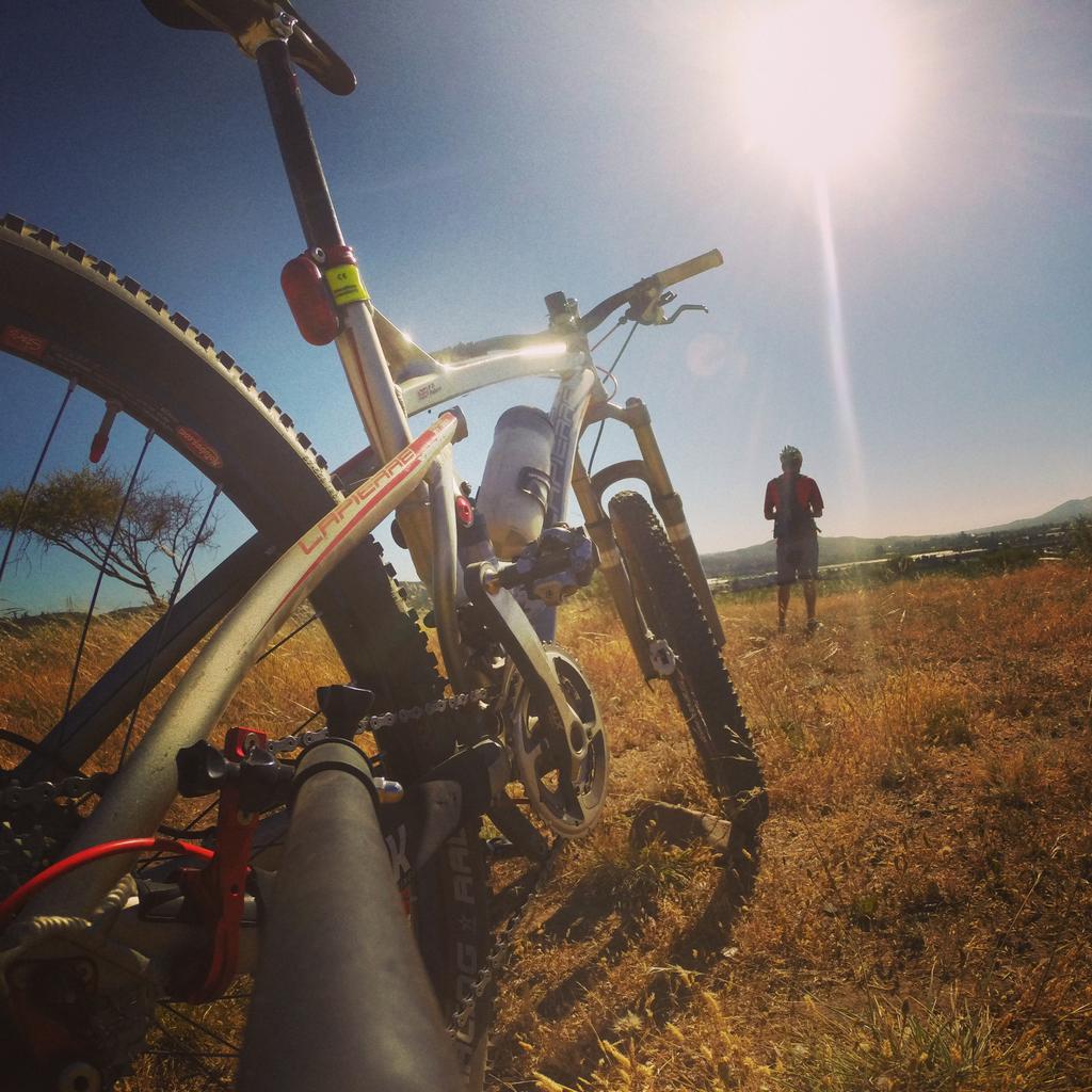 Fdpallero's tweet photo. #chile #summer #lapierre #gopro #shimano #sworks #mtb #cycling #mtbchile #goprochile #ztr #racingralph #xc #trainhard http://t.co/noJdImHDDn