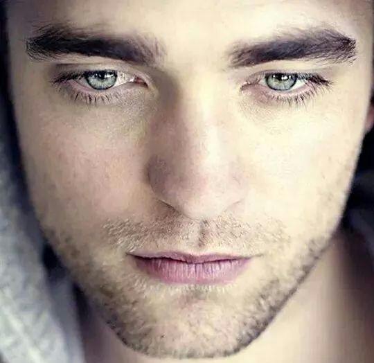only_rr2's tweet photo. #PerfectMan #RobPattz http://t.co/t0sZzcijHN