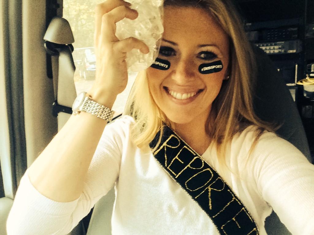 nryannews's tweet photo. Good news = sash from students:)  Bad news = ice pack from cheer ax #lovesouvenirs haha @King5unit9 @LeadershipPHS http://t.co/Eskw8bz4uJ