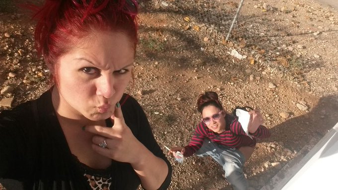 Que har&iacute;a yo sin ella jujujh @MontalbanCamila @eroticoalicante @bianca_resa @evitadelunabcn @Nora_barcelona<a href="/tag/barcelona"class="tags"><span>#barcelona</span></a>