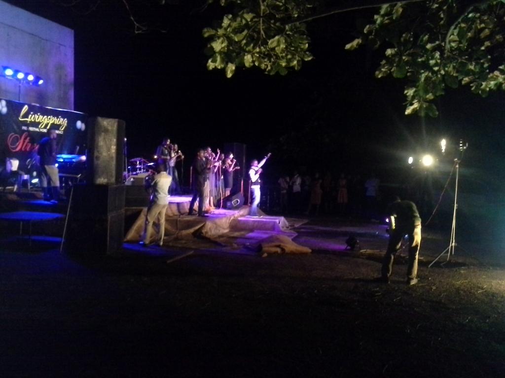 oauchristians's tweet image. #StreamsofGrace @LivingspringCMF Worship Is Beautiful!