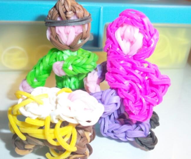 Loomania_NL's tweet photo. The begin of a new #Nativity! Do you like it? #christmas #loombands #loomen http://t.co/3COP4Uz1qR