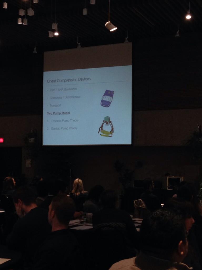 sheena____'s tweet image. #chestcompression #cpr #10EM14 @10EMConf