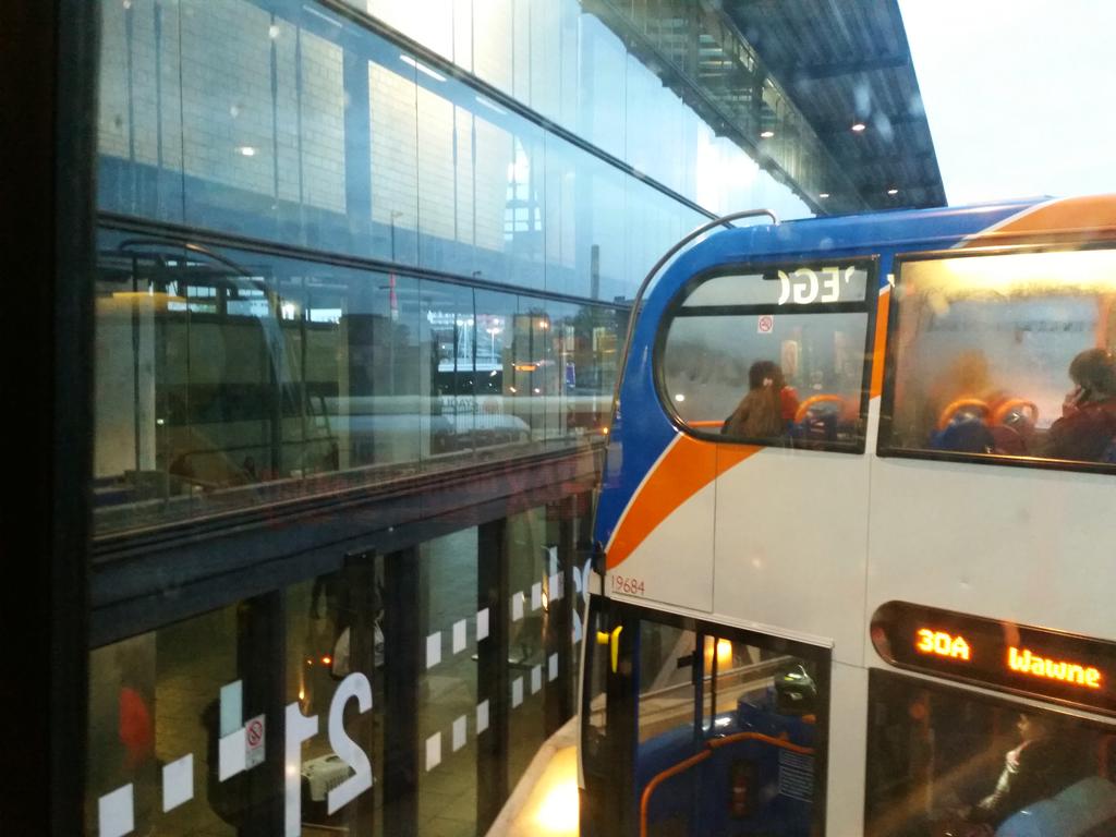 scamble446's tweet photo. http://t.co/qR9wgxov2f
#HullInterchange
on a #eyms #x46 #Hull to #York #bus http://t.co/oN7Amne7T2