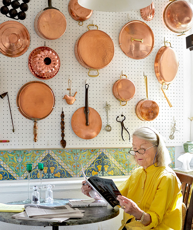 Meatopia's tweet image. Vey is mere...

RT @bethkracklauer: Judith Jones's dog eats better than you do.   on.wsj.com/1Az3Dlf