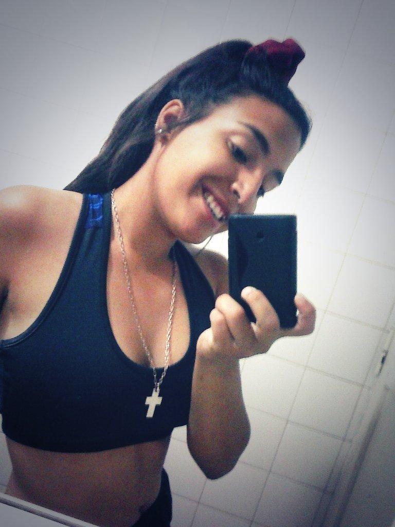 MerchuuGarcia's tweet photo. #AfterRuning ππππ¨π
ππ http://t.co/OhFPvOsXcs