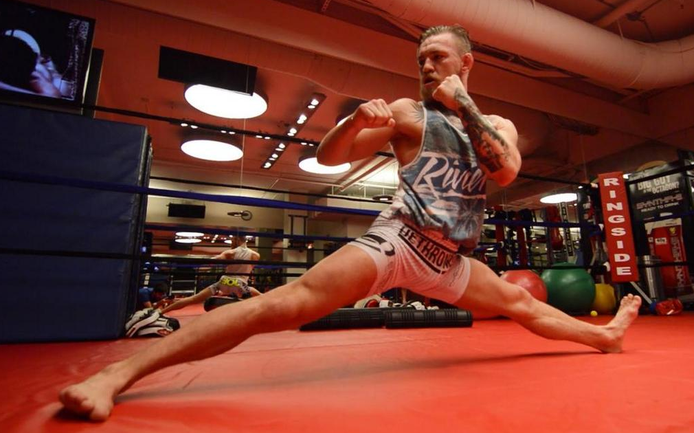 IrishMirror's tweet photo. .@TheNotoriousMMA title shot downplayed by #UFC president @danawhite #conormcgregor http://t.co/DY7nbOiwyF http://t.co/GuPiSn5XBN