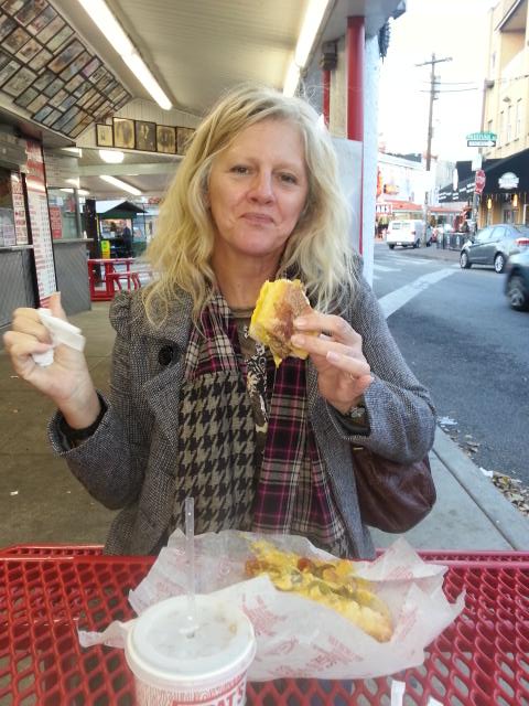 Pat's cheese steak. Yay, Philly http://t.co/dtd2Vb7ypX