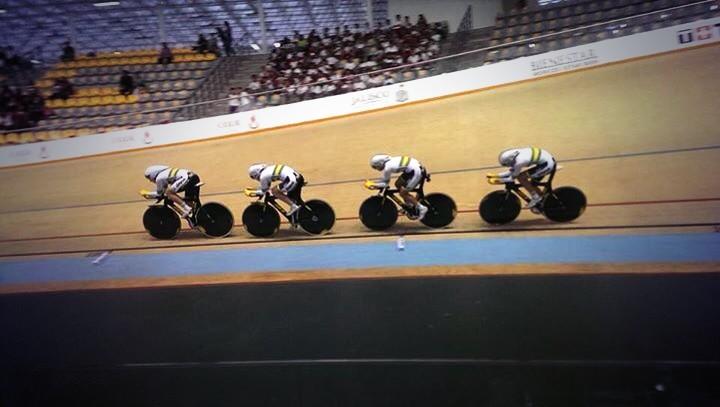 NettieEdmo's tweet photo. Not quite to plan today but plenty to take away. New TP format means we still have a chance 4 Bronze 2moz! #mexicowc http://t.co/zbejndsuAE