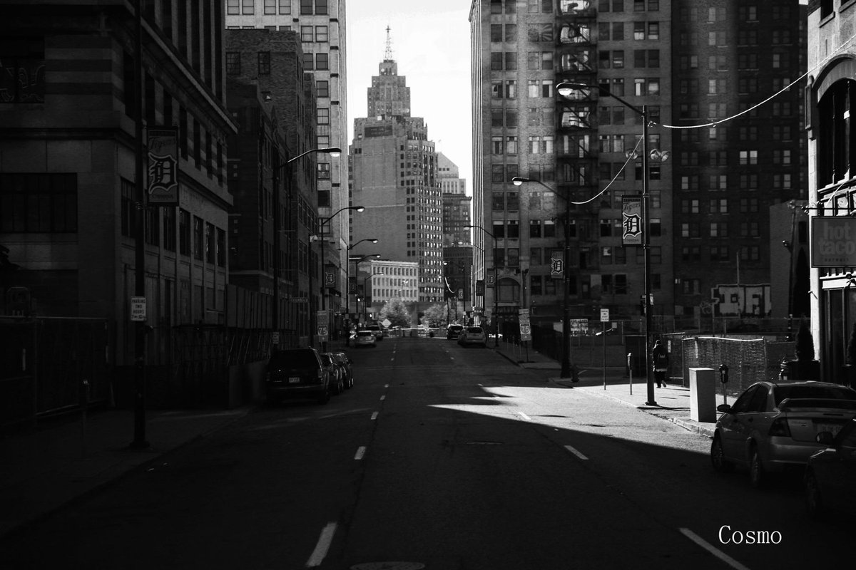 FangCosmo's tweet photo. #Detroit #photography #lighting http://t.co/8whLe7mZju