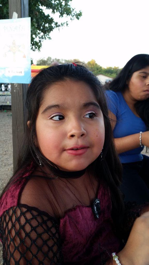 LLinaramirez's tweet photo. Mi niña preciosa http://t.co/ofDGuP6Td6