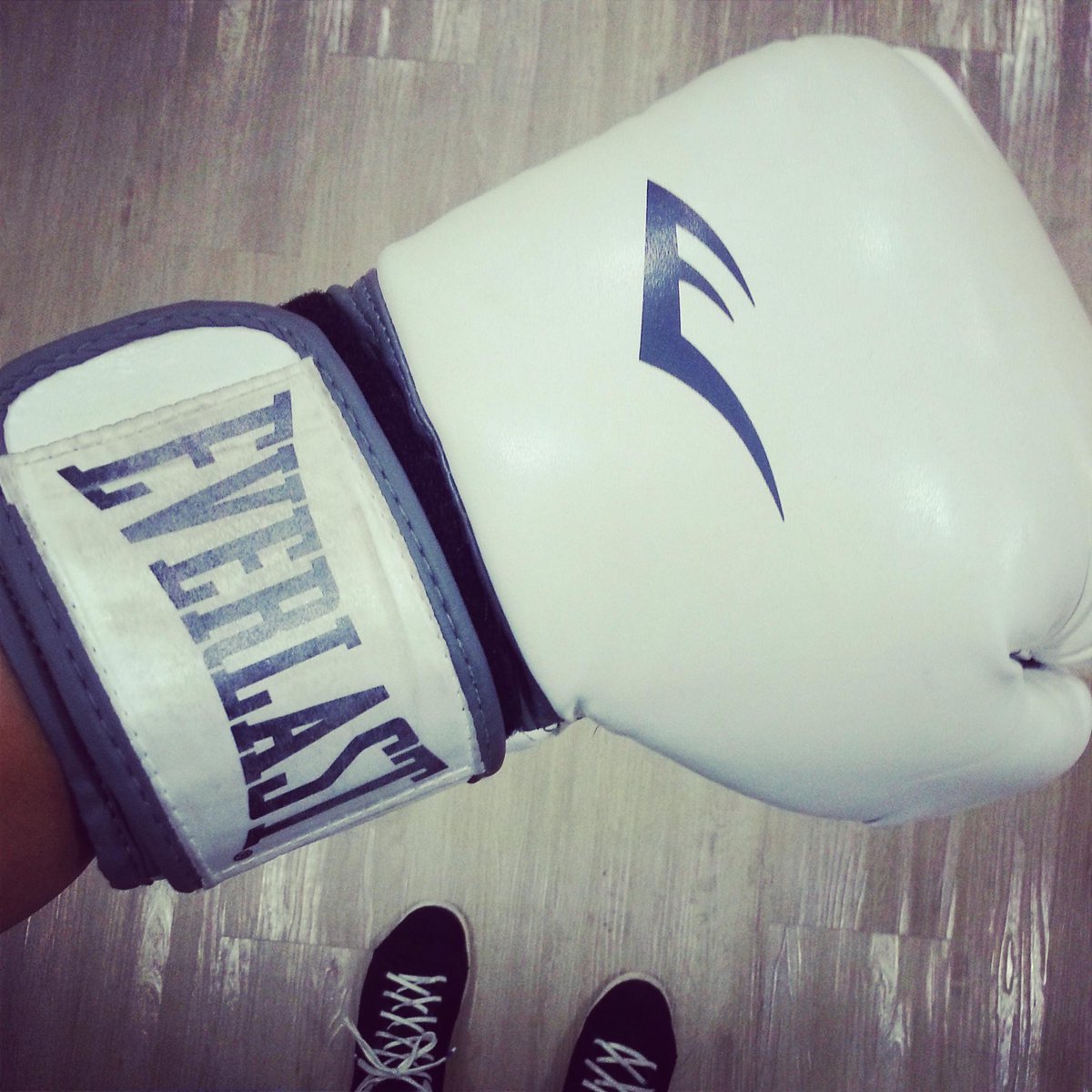anatiepolo's tweet photo. Mexe comigo pra tu ver, rá! #boxe #boxetime #boxelover #healthy #workhardplayhard http://t.co/xxSTD6rtuR