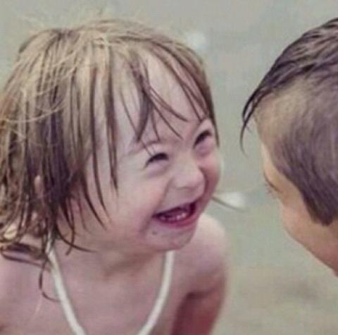 Por que nos insultan si nosotros no conocemos el odio ni maldad <a href="/Maruquel08/">Maru🍒</a> <a href="/MariGuizado/">Marisol Guizado</a> <a href="/JulsTomacelli/">Julieta Tomacelli</a> <a href="/mashby19/">Marlene</a>