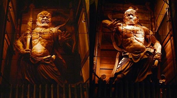 【奈良・東大寺/金剛力士立像(1203年)】国宝。木造。彩色。運慶、快慶、定覚、湛慶作。阿形は運慶、快慶、吽形は湛慶、定覚と製作分担されていたとされる。しかし、阿形には快慶の、吽形には運慶の作風が出ている。