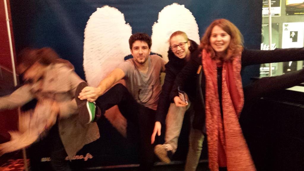 Alizely31's tweet photo. Ce soir partie de jambes en l'air avec @verinaze @CelineJonquet et @ElleOSport ! C'était génial ! http://t.co/LRQTvyTrr1