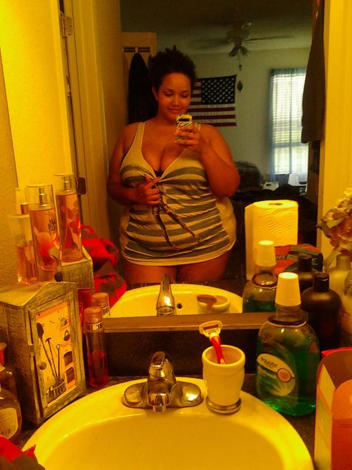 I missed #tbt so how about a #FlashbackFriday? Ahaha http://t.co/WyucSDIswp<a href="/tag/tbt"class="tags">#tbt</a><a href="/tag/flashbackfriday"class="tags">#FlashbackFriday</a>