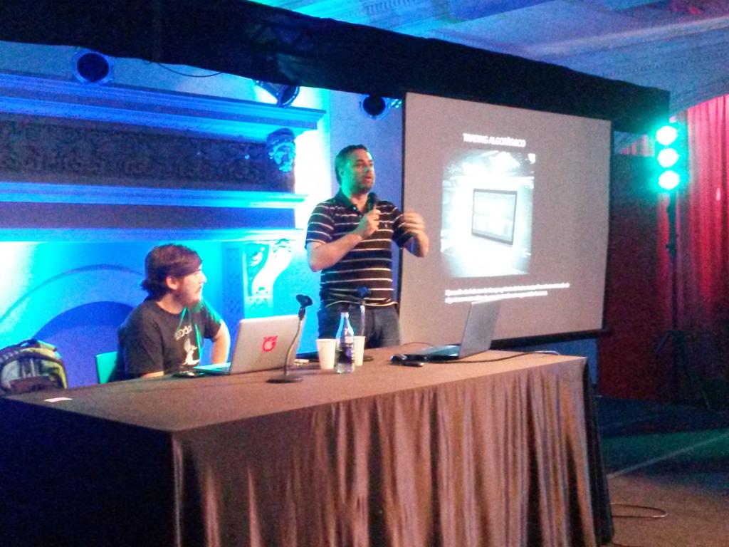RiseconOrg's tweet photo. Comienza la penúltima talk de #RISECON2014 "Hacking Wall Street" by @i_314 y @TrustedBSD http://t.co/2hErCMlXI9