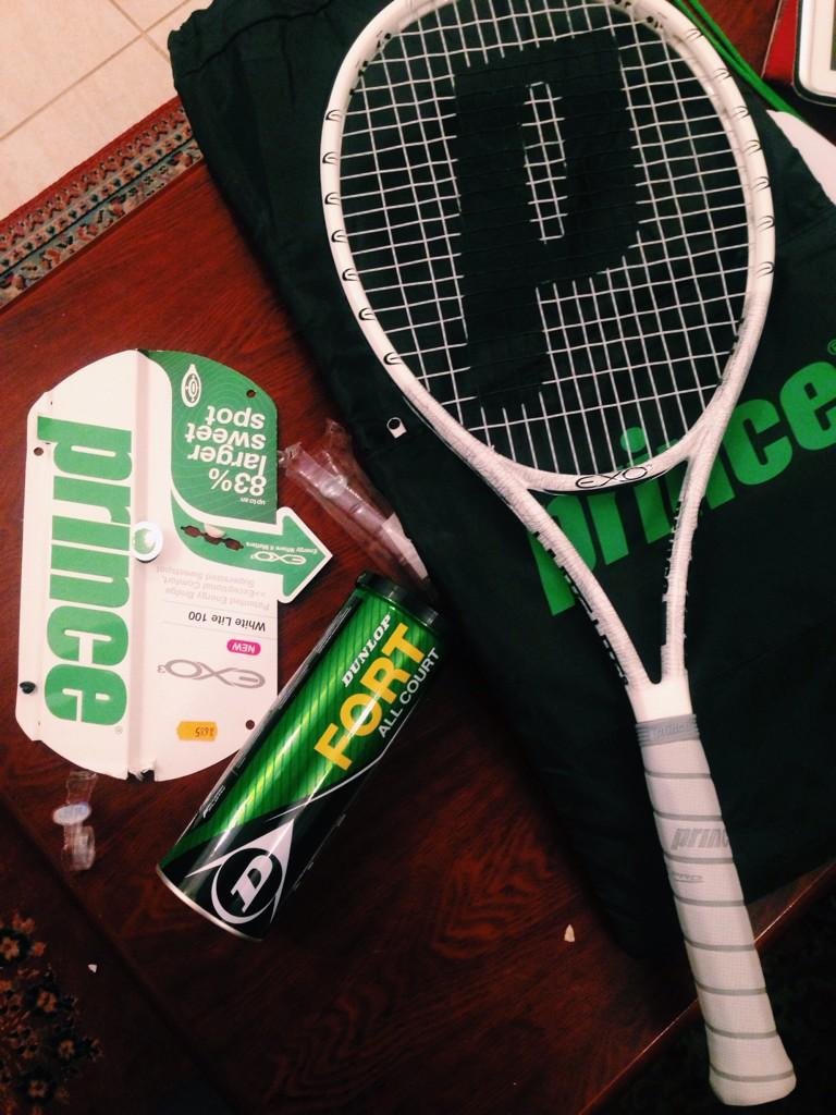 Ayeshander's tweet photo. once upon a time i stopped playing tennis. then suddenly one day, i won a raffle #whatismeanttobe http://t.co/HSecXRzSR8