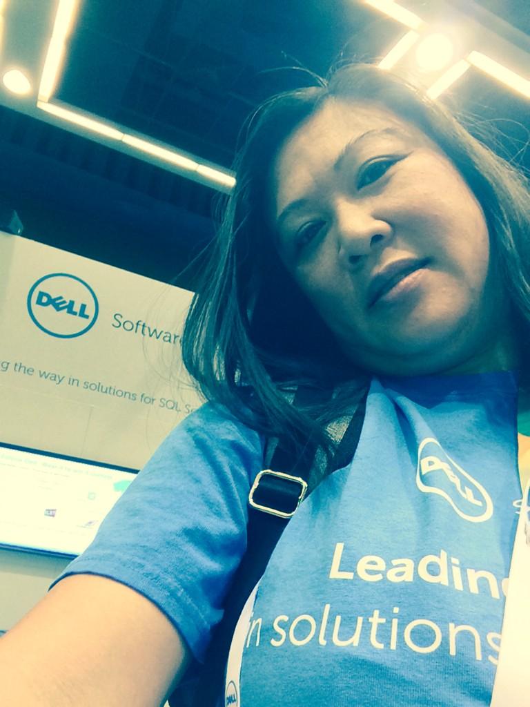 sql2go's tweet image. Selfie-ing up with #dellsql at #summit14