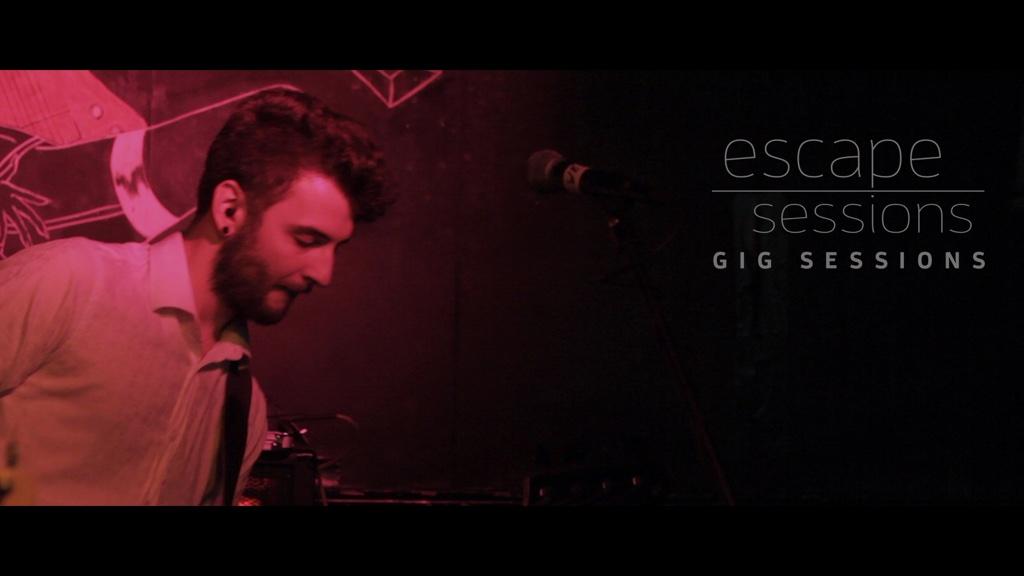 EscapeSessions's tweet photo. A new #EscapeFriday GIG Session is up on our YouTube channel. Watch it here-> http://t.co/scc6xMsumm
#EscapeSessions http://t.co/dkfXjrX7vh