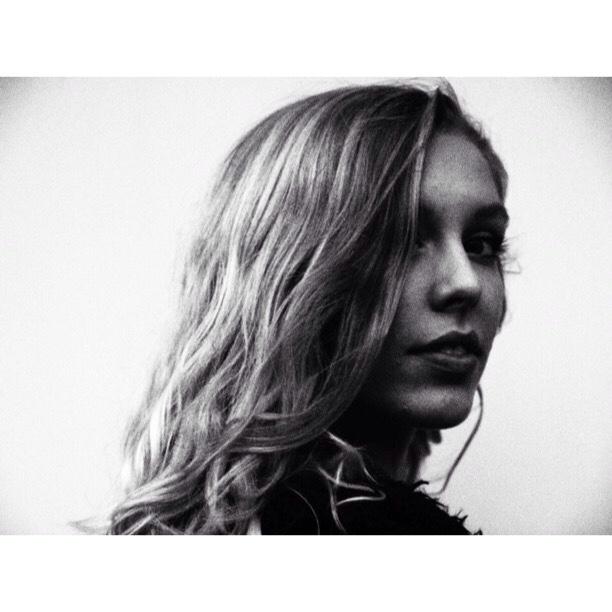 xo_noaaa's tweet photo. Paar fotos van shoot met @justfloorx http://t.co/t9mf64aZNd