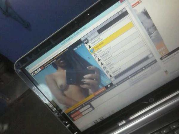 samaraCam4's tweet photo. hola chicos los invito a mi cam stoy online en show por cam4 @Angie_Juan_
http://t.co/4RnCym09Tm
