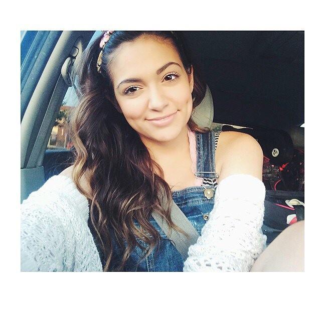 Happy birthday to the beautiful Bethany Mota  your videos make me so happy Ily 