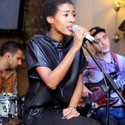 En souvenir de la soirée caritative de T.I.N.A. Merci <a href="/LaPetiteShadeV3/">La Petite Shade</a> pour toutes les bonnes ondes que tu partages