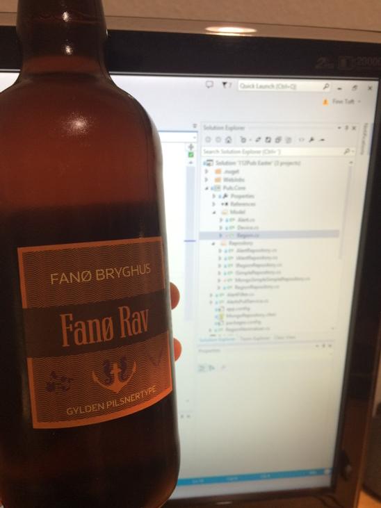 fitodk's tweet photo. Øl og kode, det kan kun blive en kanon aften! #øl #fanørav #coding http://t.co/ZW0zida8u7