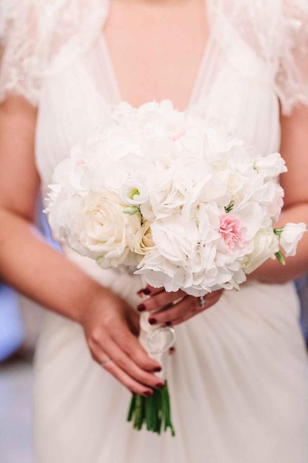 RedBoxDays's tweet photo. Bride's bouquet #Bouquet #bridehour  #wedding #weddinghour http://t.co/3Yzmc8h5pS