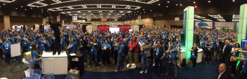 SQLDBApros's tweet image. Our #dellsql wear it to win contest is live! #sqlpass #summit14 @DellSoftware
