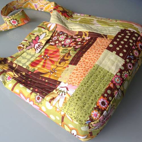 ArtsCrafts_HP's tweet photo. Quilt as you go patchwork bag tutorial: http://t.co/4B6J2DCnHA (via http://t.co/8Oj8M6N9rW) http://t.co/XyH2lBH0bA