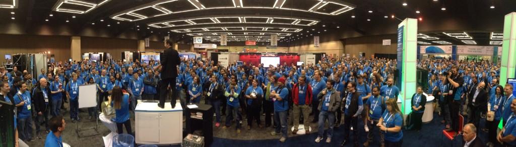 SQLDBApros's tweet image. More pics from the #dellsql contest! #summit14 #sqlpass @dellsoftware