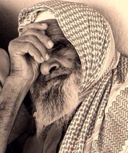 Sl6an_Q's tweet photo. #مؤلم أن ينظر بعض البشر لكبار السن نظرة
 سلبية ويقلل من شأنهم فوجودهم بركة
وإختلاف الزمن والأفكار لا يهمش دورهم http://t.co/GTfCuvPJkf