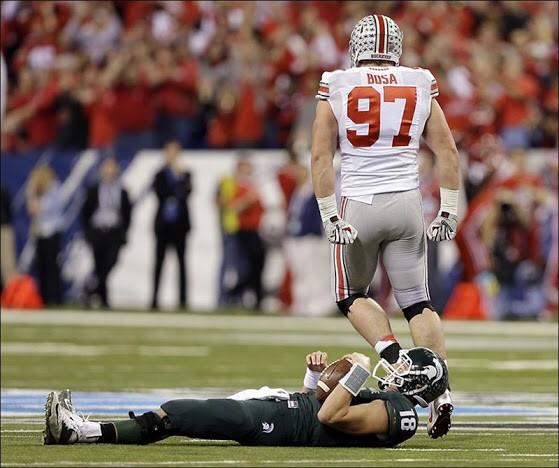 ESPNColumbus's tweet photo. Michigan State is currently a 3.5 point favorite at most sports books. Any thoughts on this, @jbbigbear? 

¯\_(ツ)_/¯ http://t.co/981BhPav6E