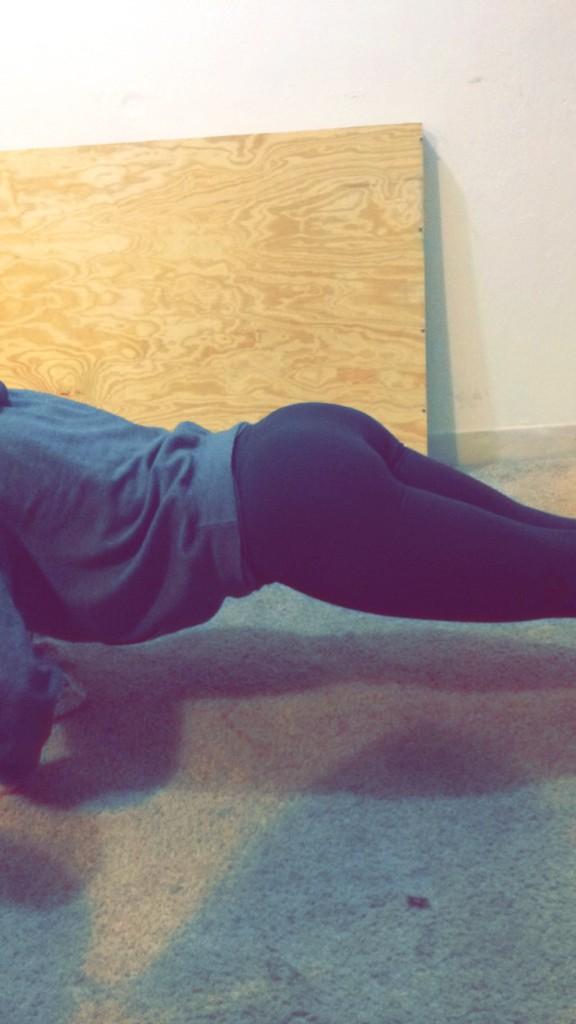 5Words4College's tweet photo. “@TheJMUMakeOuts: Dat ass tho @JMUbooty http://t.co/TdHbQTXKAX” that booty tho 🙌 yes, JMU