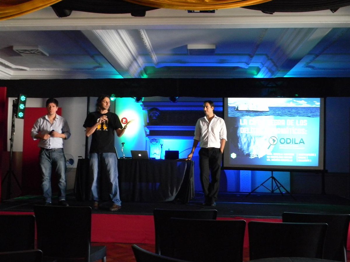 AdolfoFioranell's tweet photo. El 2do dia de #RISECON2014 Presentacion de ODILA con @SeguInfo @mgitemperini @Ydea2 Excelente chicos! http://t.co/W3ztTD3rDq
