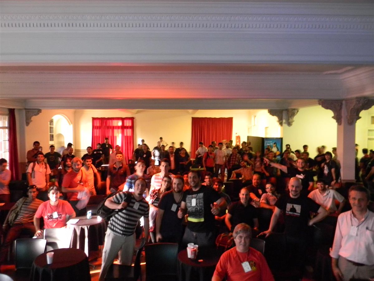 AdolfoFioranell's tweet photo. Finalizo #RISECON2014 Gracias chicos!!! @ulises2k @rcaire @fgmassa @lisogallo http://t.co/q4ieYmpMTW
