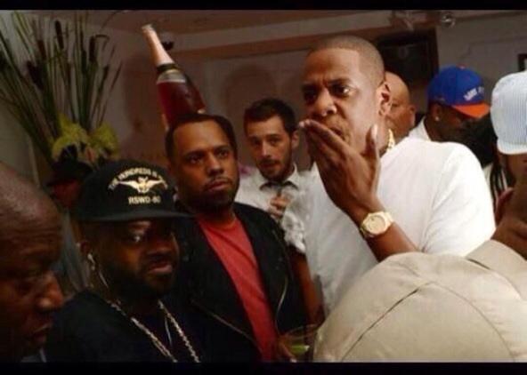 Whenrappersaids's tweet photo. When Childish Gambino said, "More flow than a Progressive commercial." http://t.co/8u6oTnA3SR