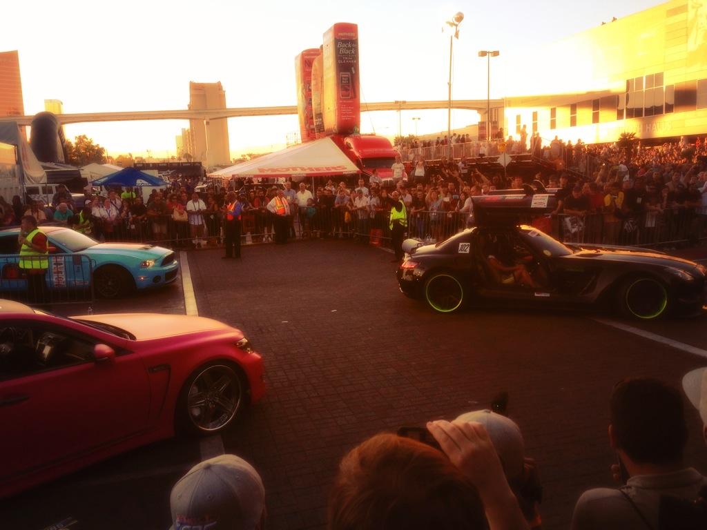 LiveAtSEMA's tweet photo. You know it's ending when #cars start the #rollout. #LivefromSEMA http://t.co/AYpeBZ2h5W